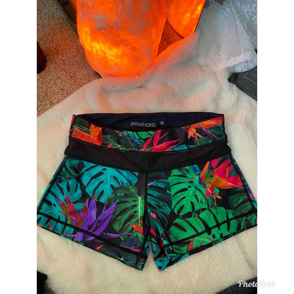 WLF Paradise Workout Tropical Pattern Shorts, Gym Bottoms